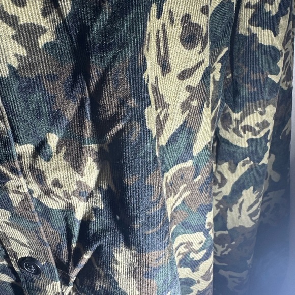 Express Camouflage Corduroy Shirt - Picture 5 of 6